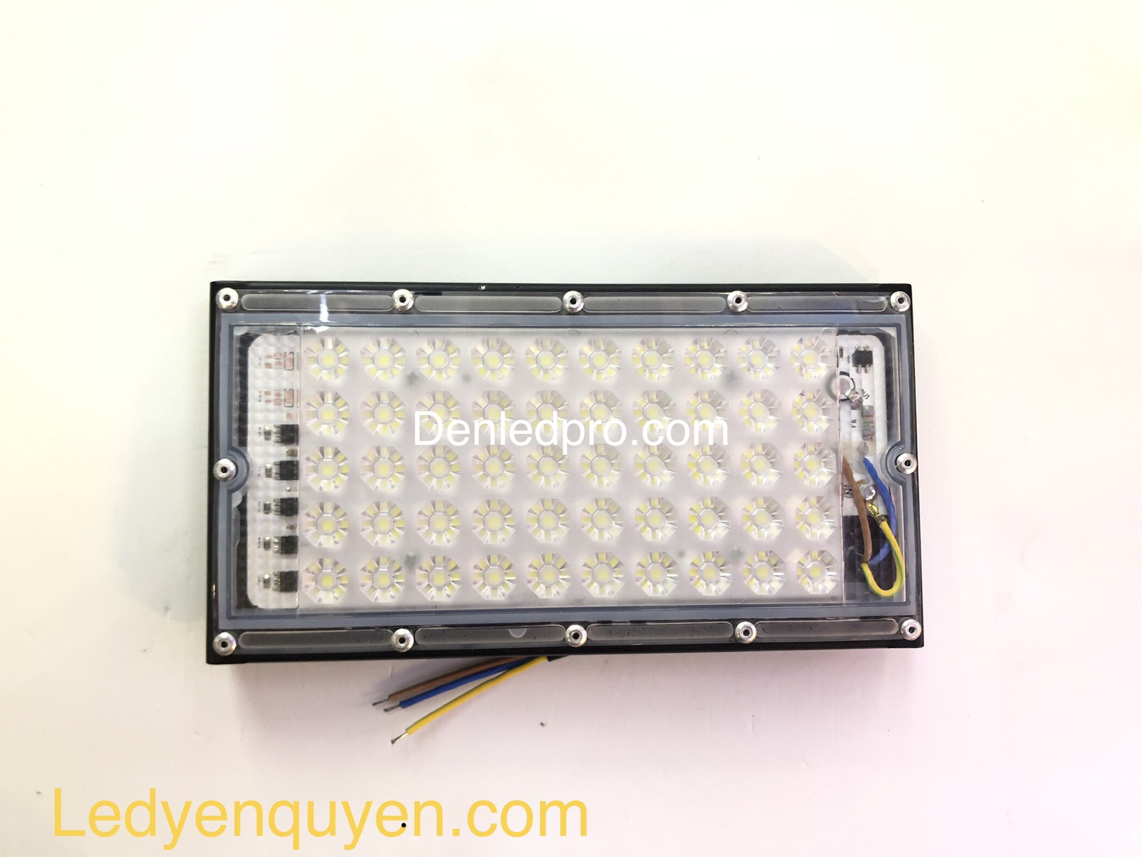 Đèn Pha LED Modum 50W Trắng Mini Trong 