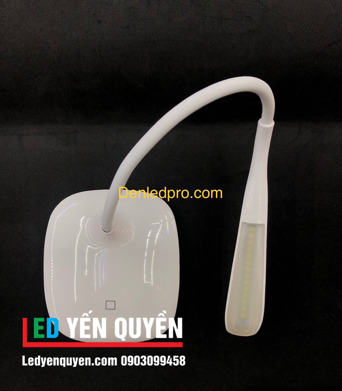 Đèn Bàn Học 005a
