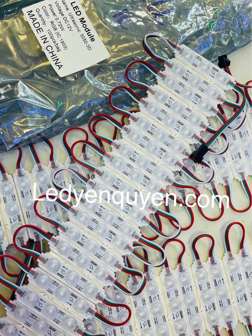 3 Bóng full IC (8206 tự chạy ) 12V