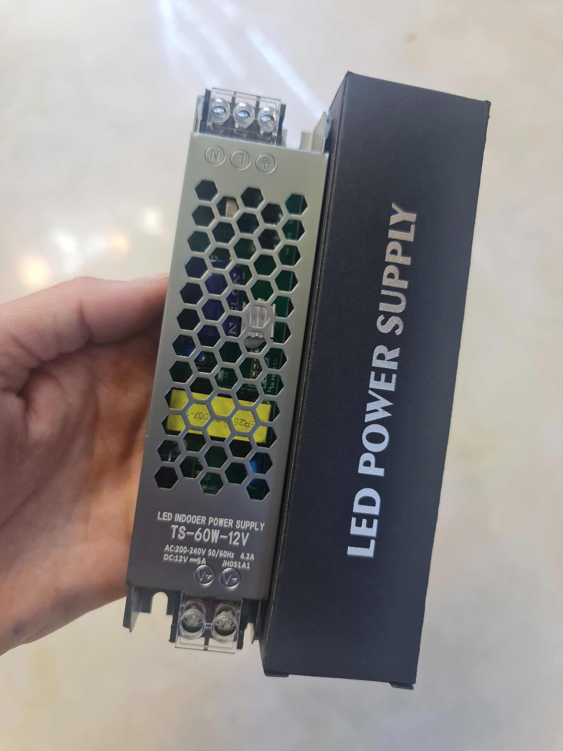 nguồn mỏng 12v 60w 